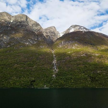 Lake View Apartment, Oldedalen Стрюн Экстерьер фото